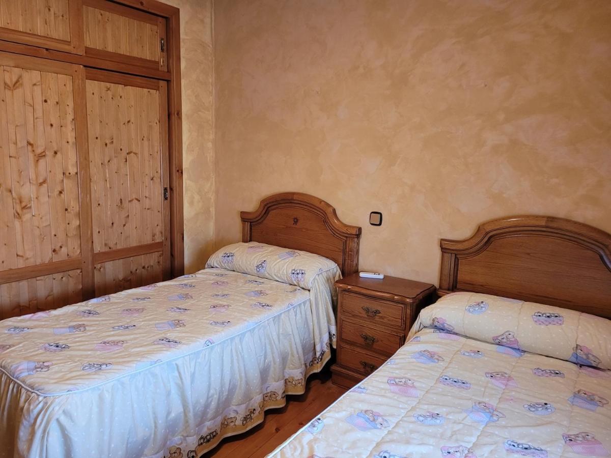 Casa Rural La Vid Cadalso de los Vidrios Exterior photo